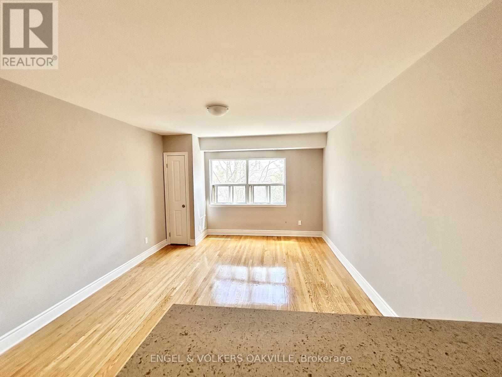 10 - 80 Twenty Fifth Street Property Photo 3
