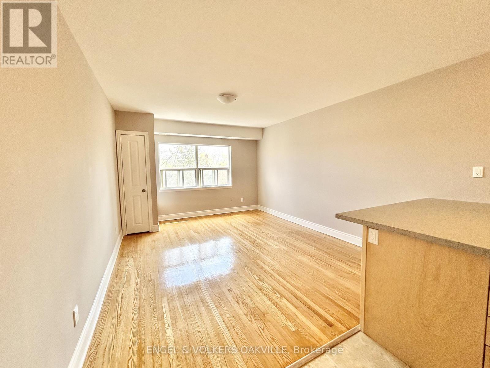 10 - 80 Twenty Fifth Street Property Photo 4