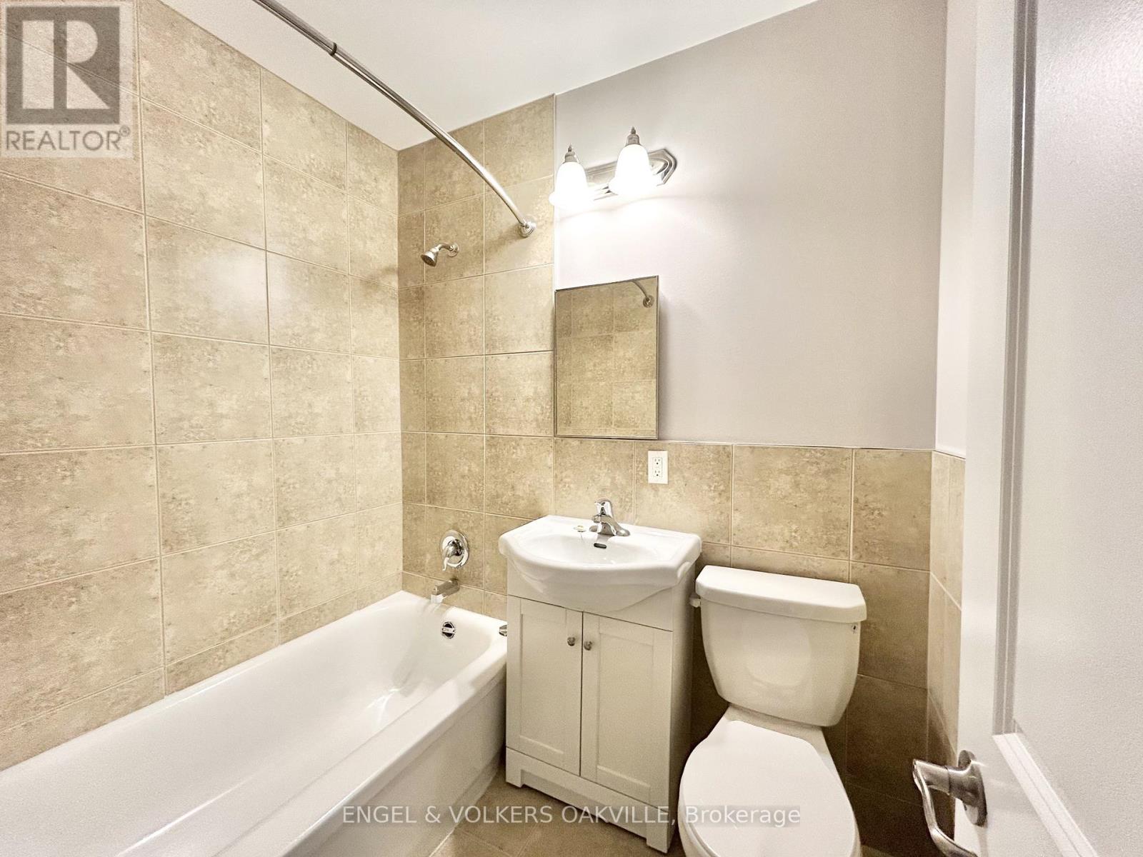 4 - 100 Twenty Fifth Street Property Photo 6