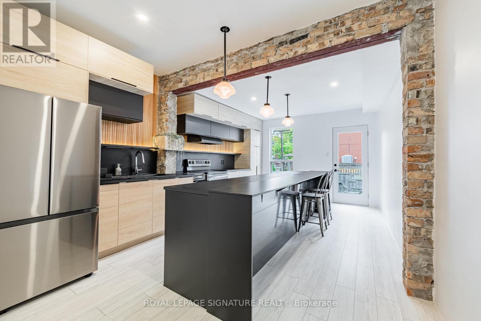 8 Adrian Avenue Property Photo 1
