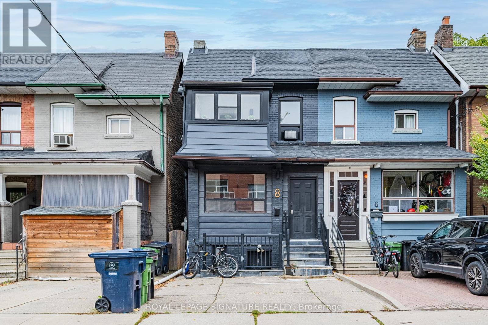 8 Adrian Avenue Property Photo 2