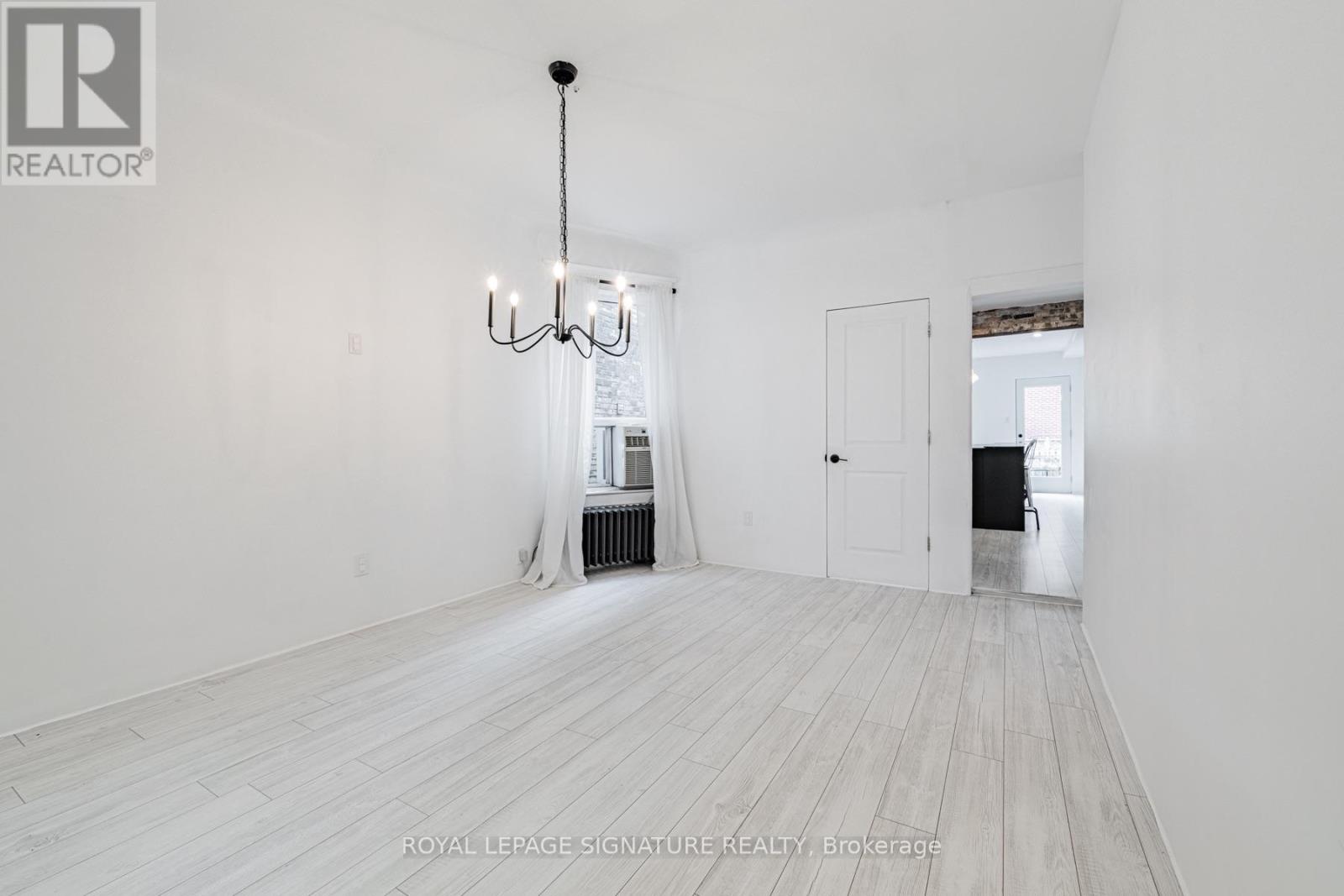 8 Adrian Avenue Property Photo 6