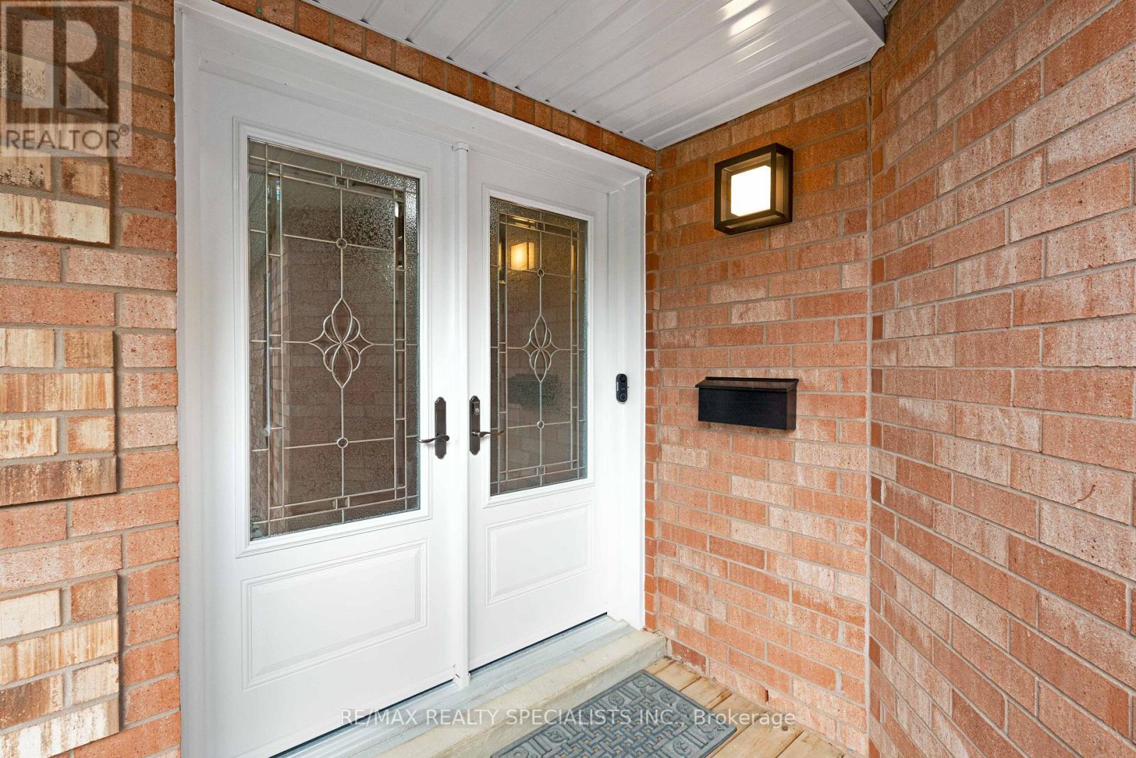 20 Mccullough Crescent Property Photo 6