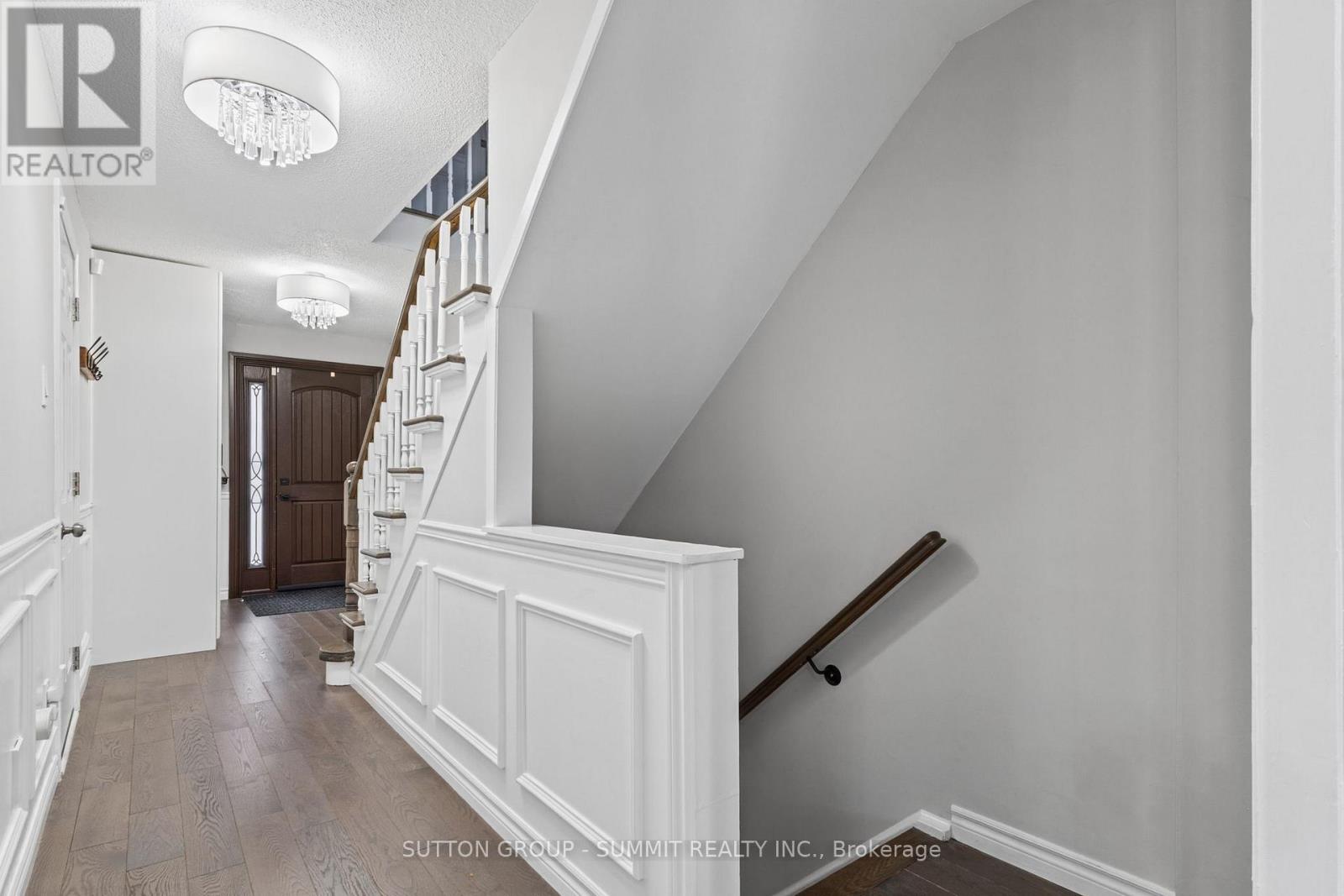 116 Mikado Crescent Property Photo 6