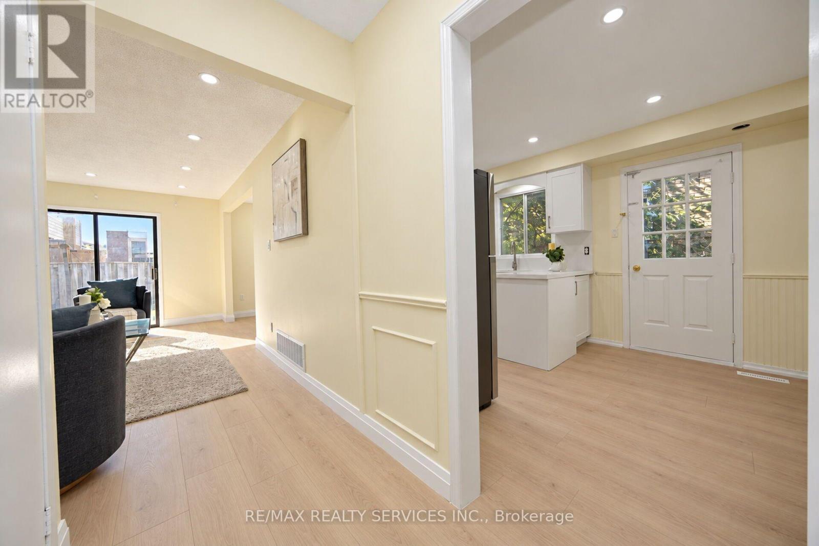 54 Pickard Lane Property Photo 12