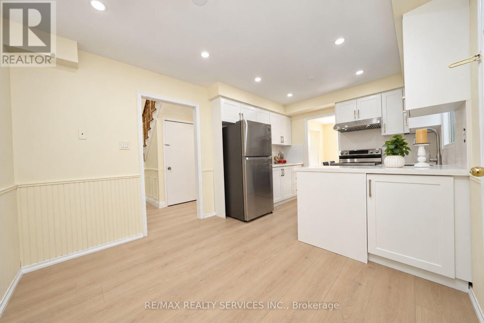 54 Pickard Lane Property Photo 14