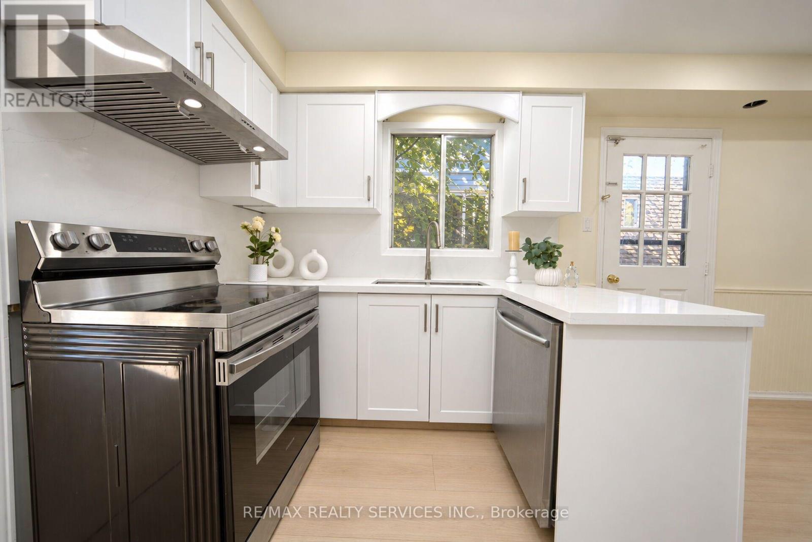 54 Pickard Lane Property Photo 16