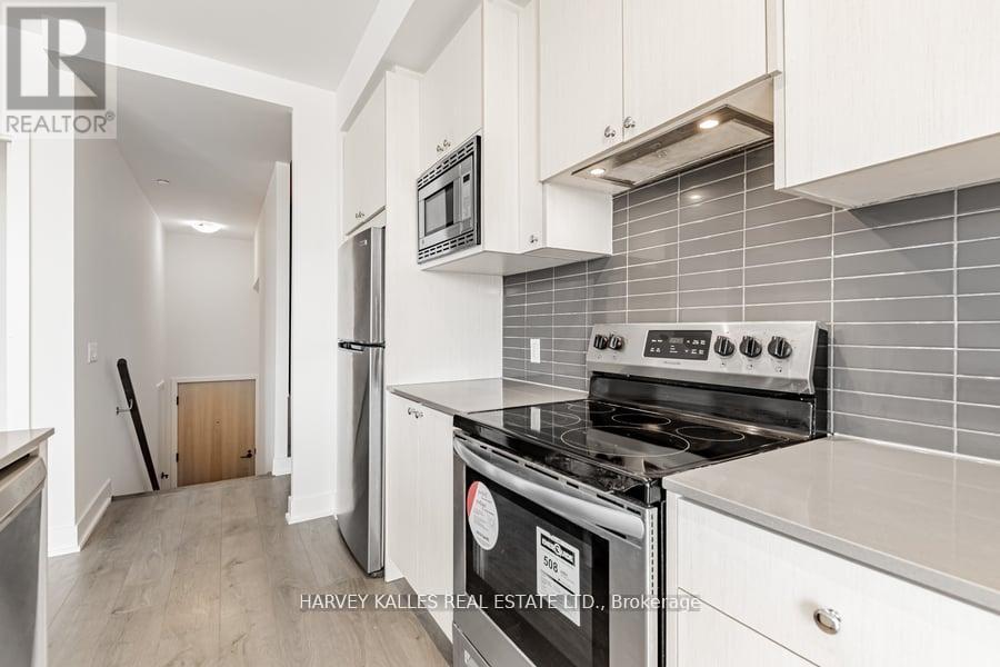 4 - 60 George Butchart Drive Property Photo 11