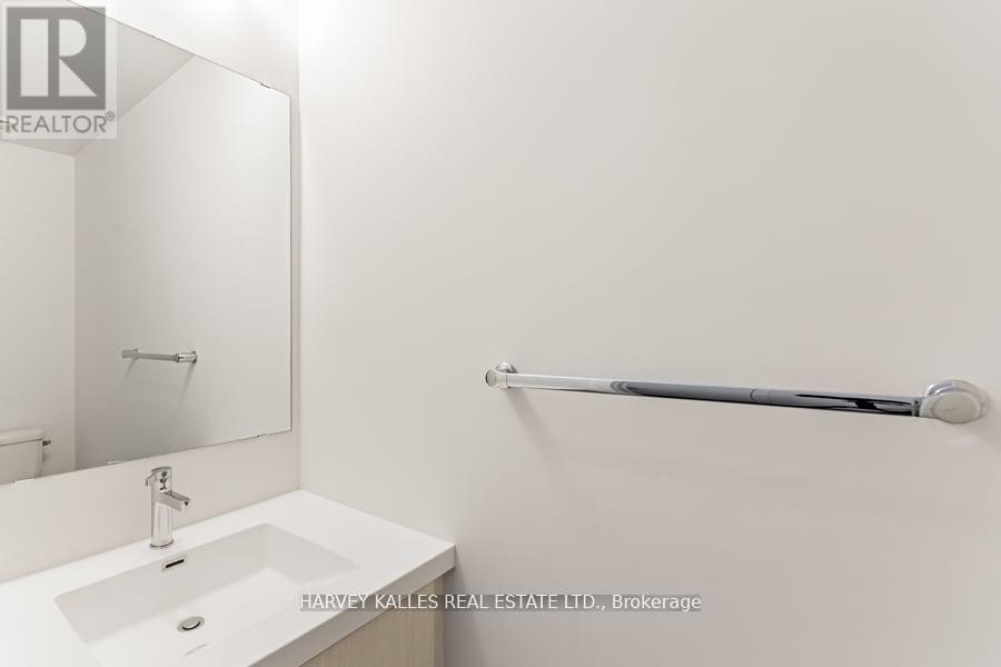 4 - 60 George Butchart Drive Property Photo 20