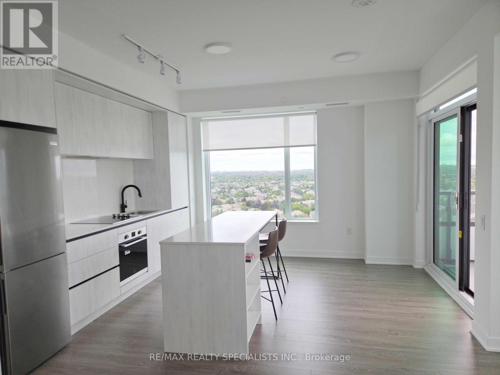 1511 - 2495 Eglinton Avenue W Property Photo 3