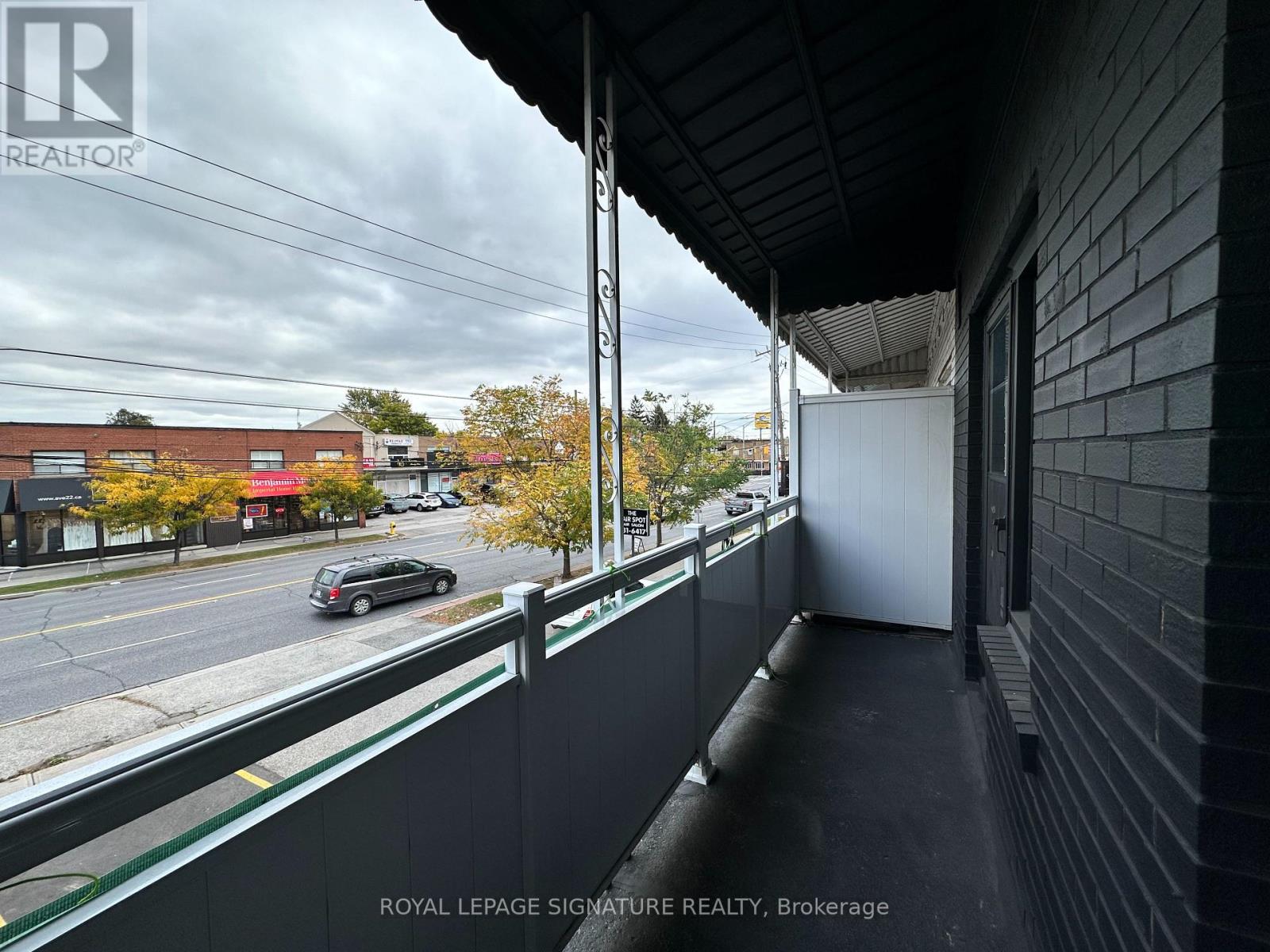 2890 Dufferin Street Property Photo 15