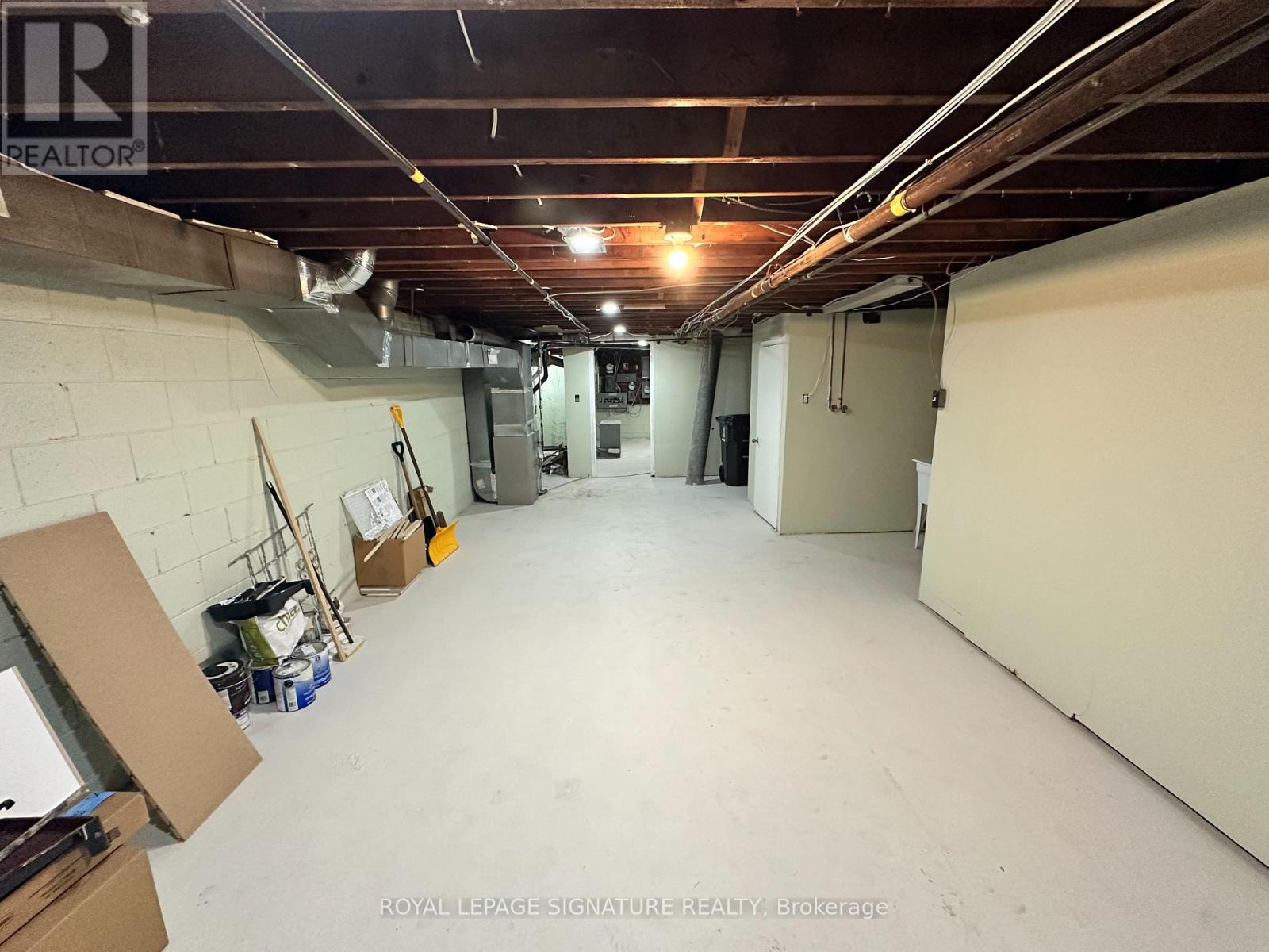 2890 Dufferin Street Property Photo 29