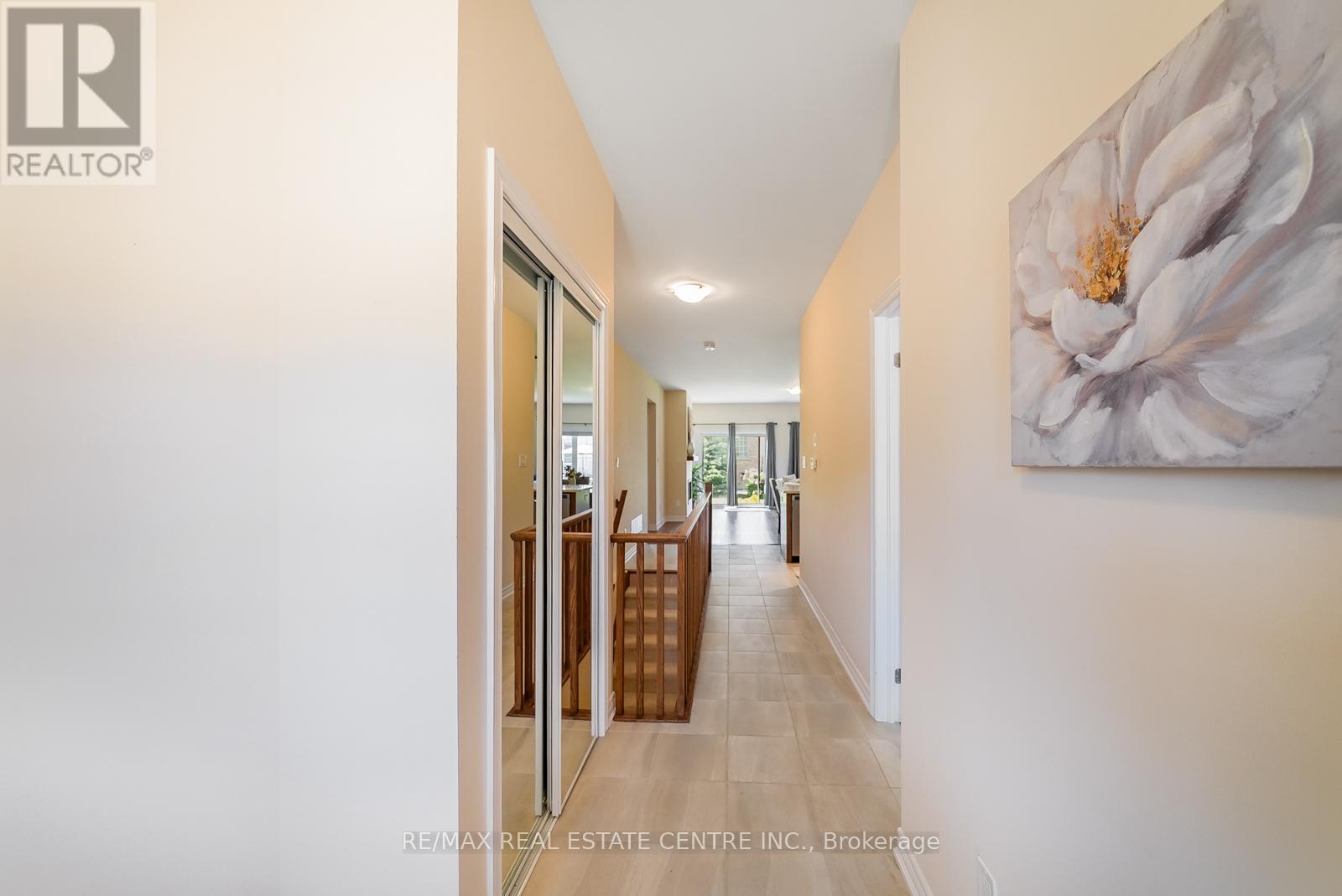 11 Overlea Drive Property Photo 5