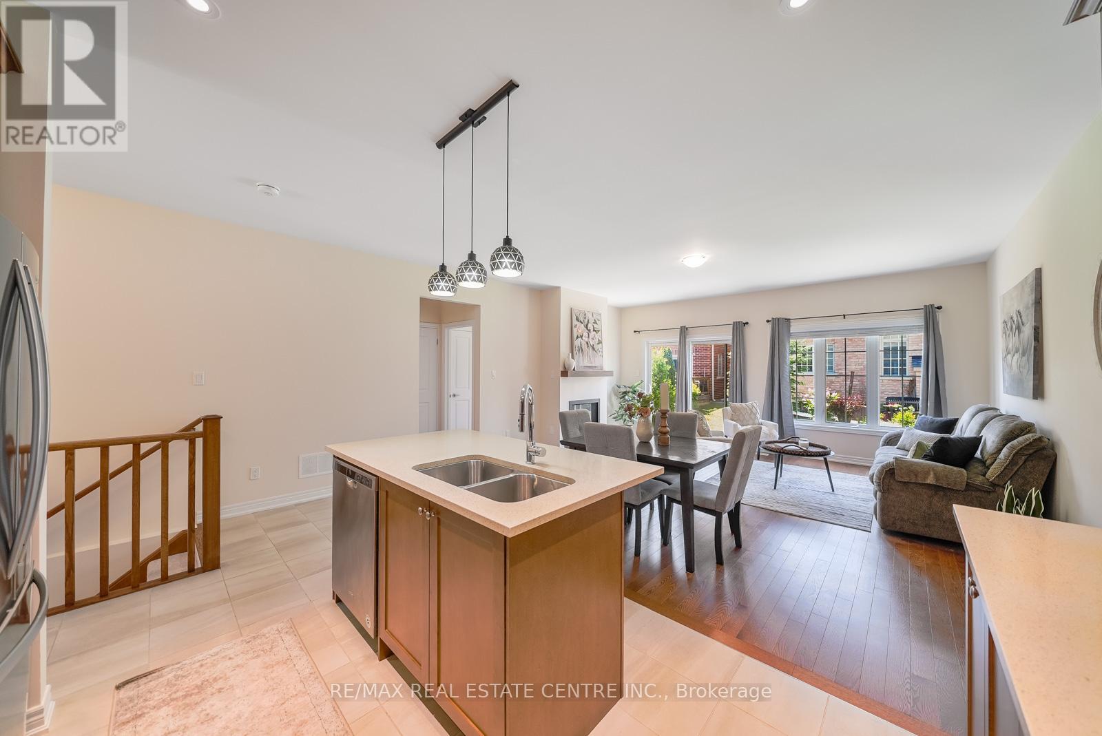 11 Overlea Drive Property Photo 12