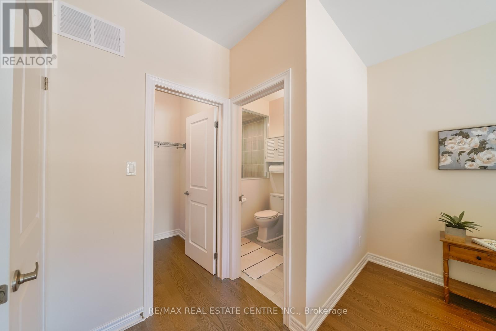 11 Overlea Drive Property Photo 27