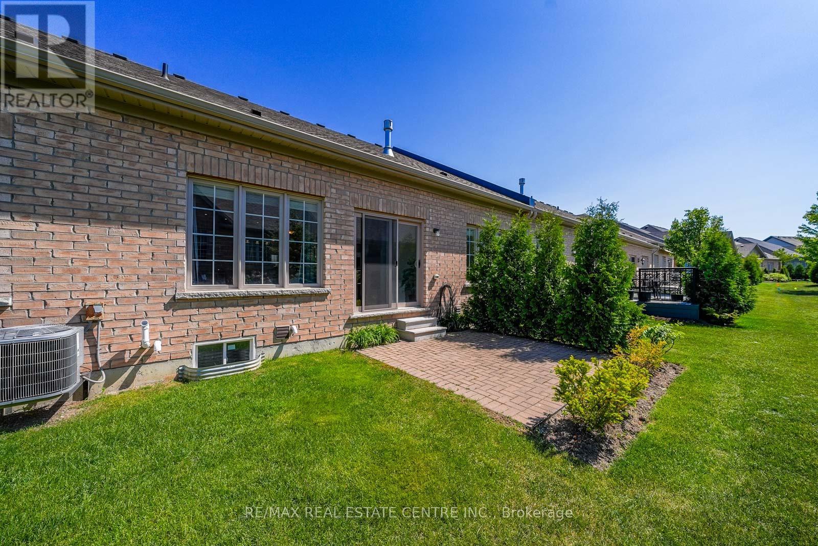 11 Overlea Drive Property Photo 31