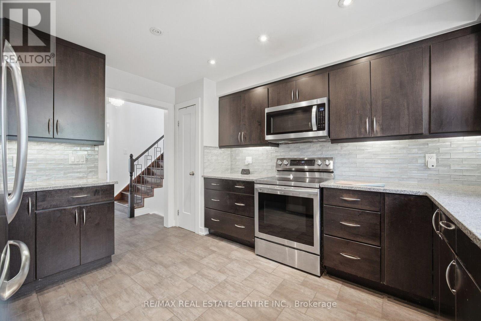 308 Ridge Drive Property Photo 8