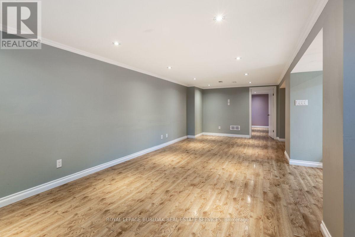 Lower - 2142 Parkway Drive Property Photo 12