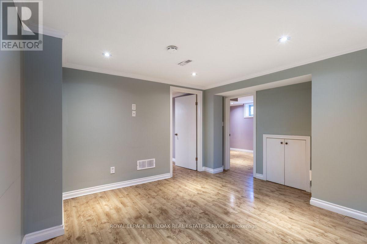 Lower - 2142 Parkway Drive Property Photo 15