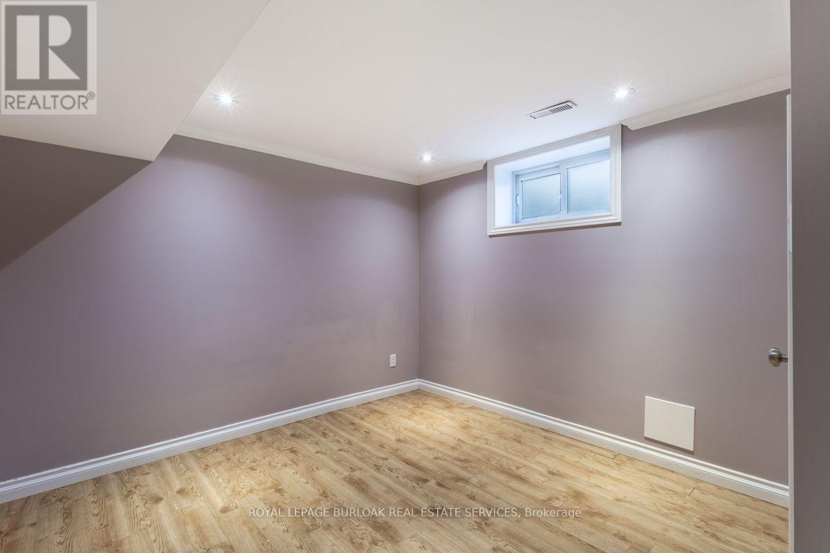 Lower - 2142 Parkway Drive Property Photo 16