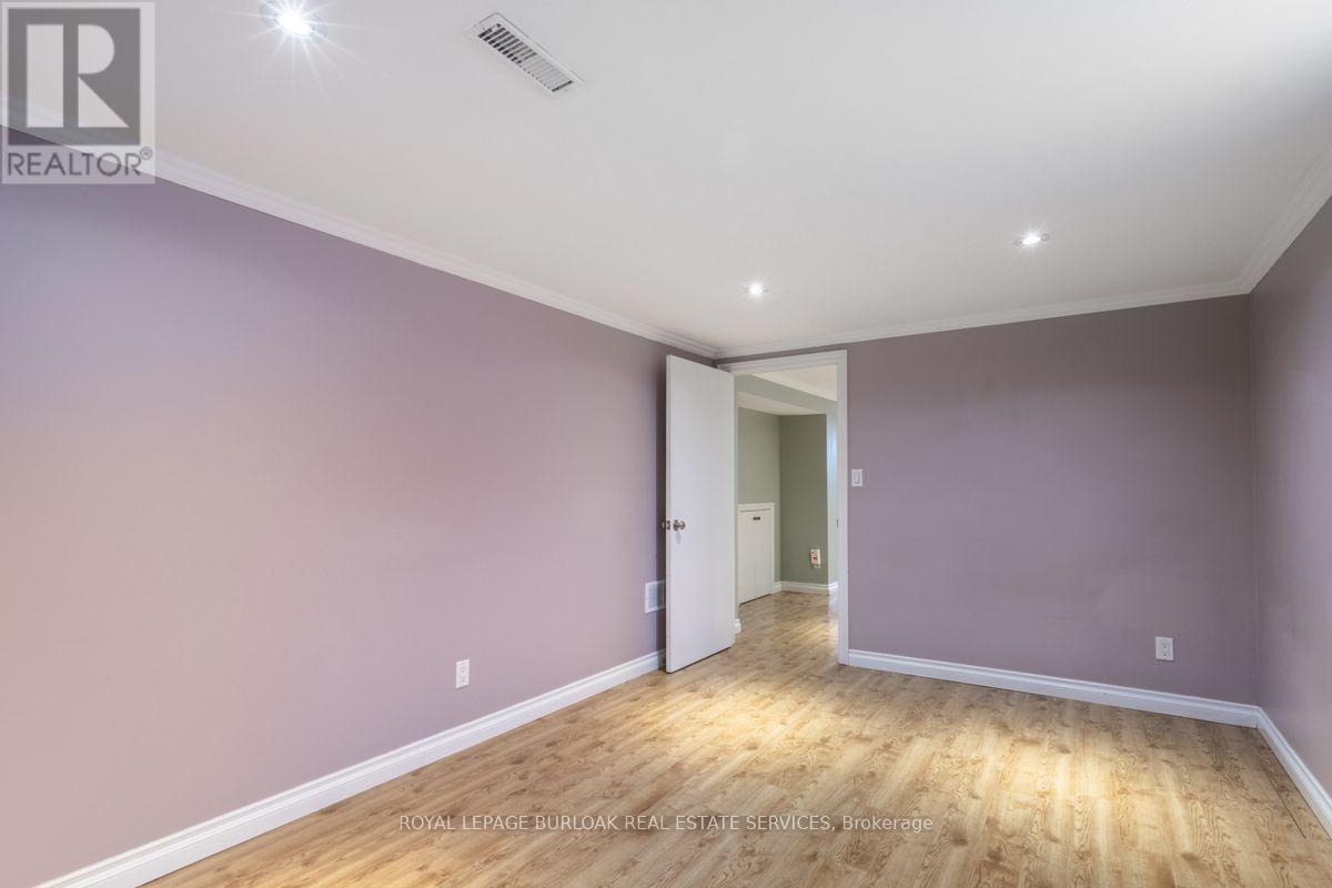 Lower - 2142 Parkway Drive Property Photo 19