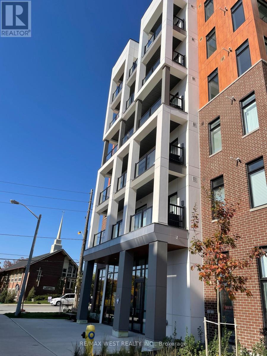 405 - 160 Canon Jackson Drive Property Photo 2