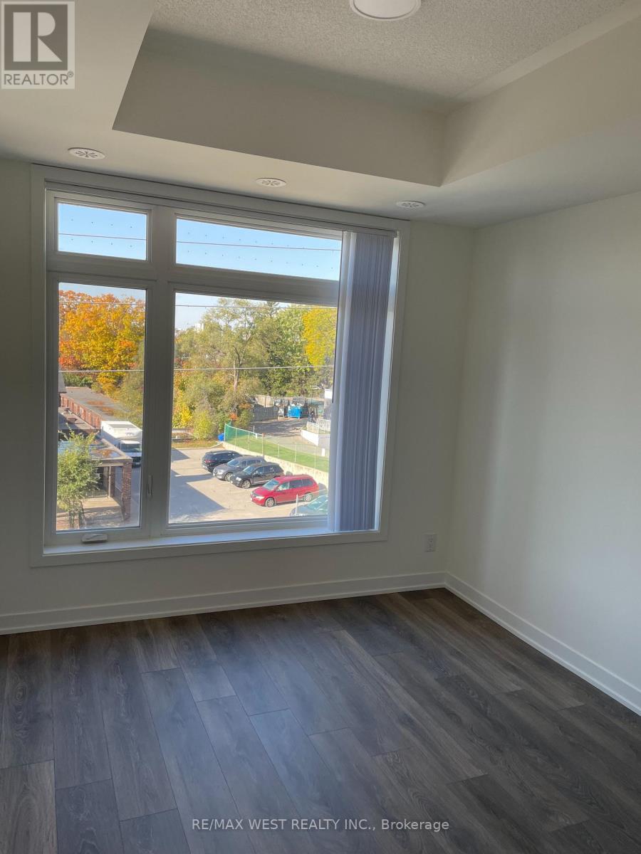 405 - 160 Canon Jackson Drive Property Photo 12