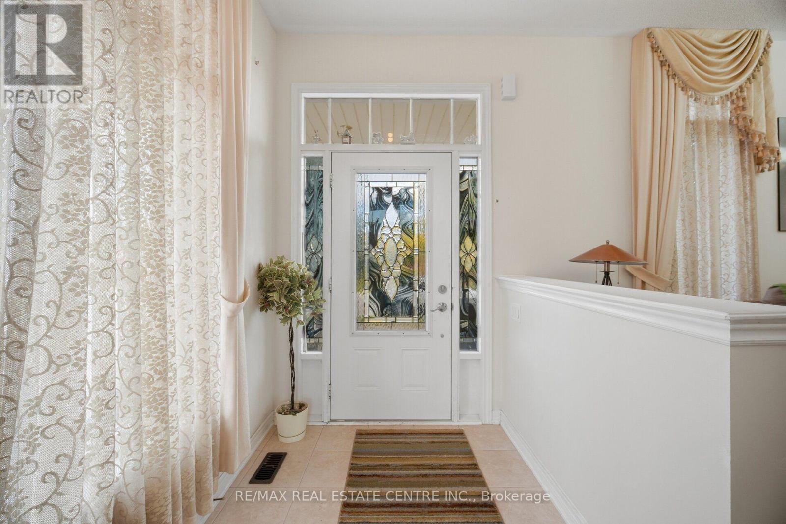 65 Connolly Crescent Property Photo 6