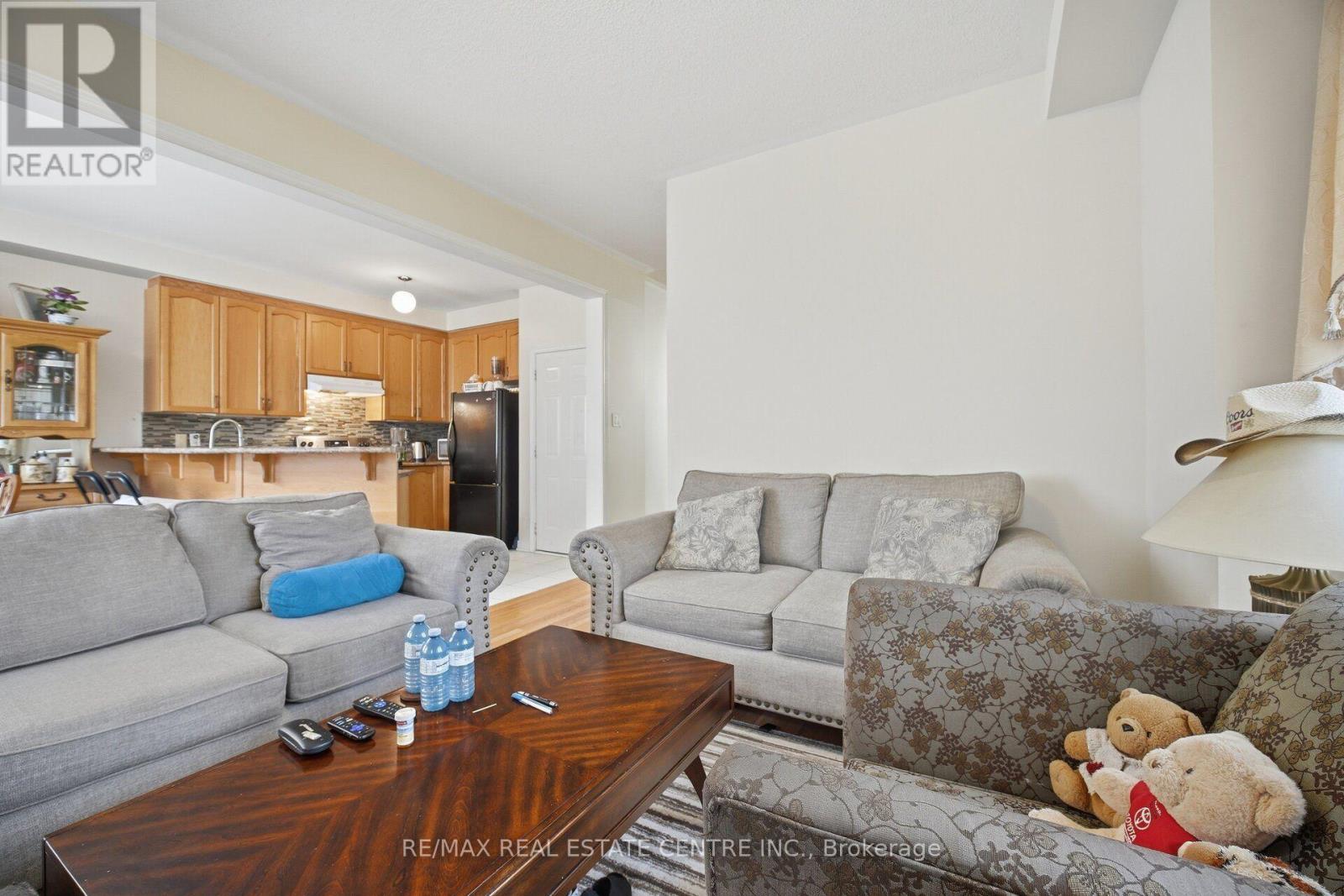 65 Connolly Crescent Property Photo 20