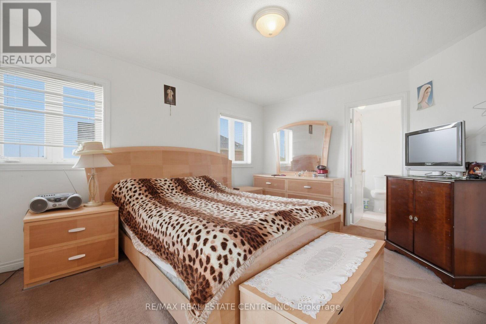 65 Connolly Crescent Property Photo 26