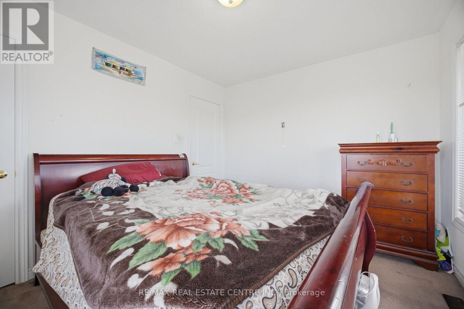65 Connolly Crescent Property Photo 30
