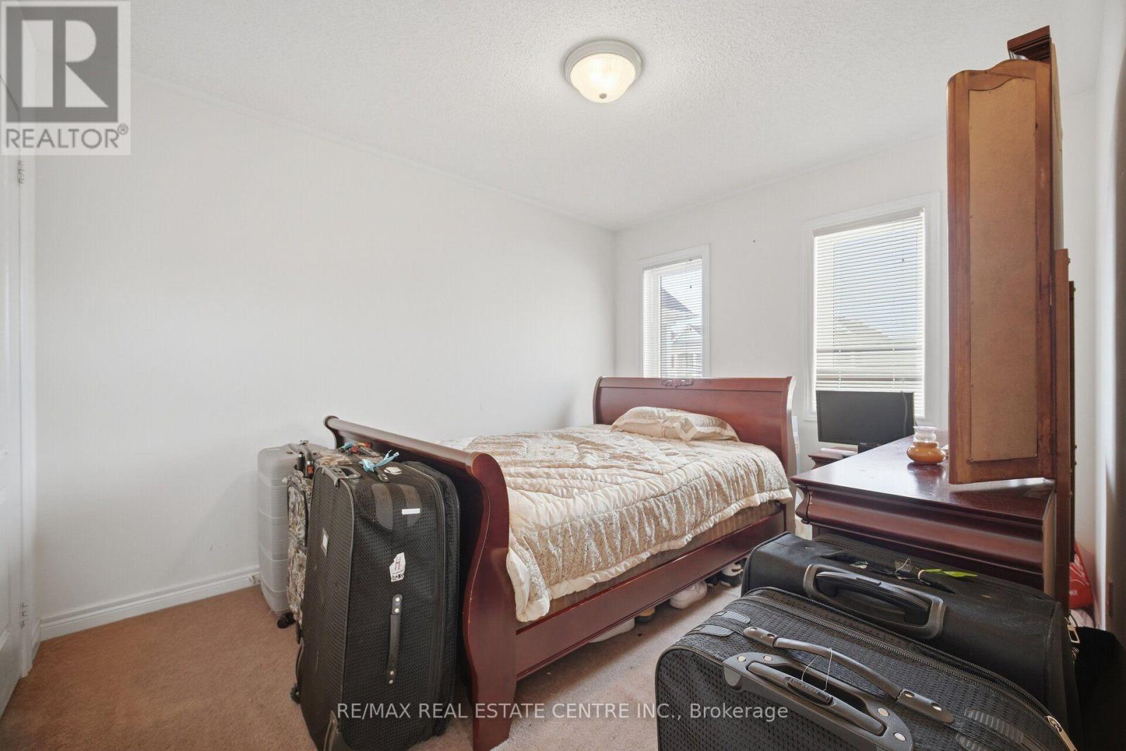 65 Connolly Crescent Property Photo 33