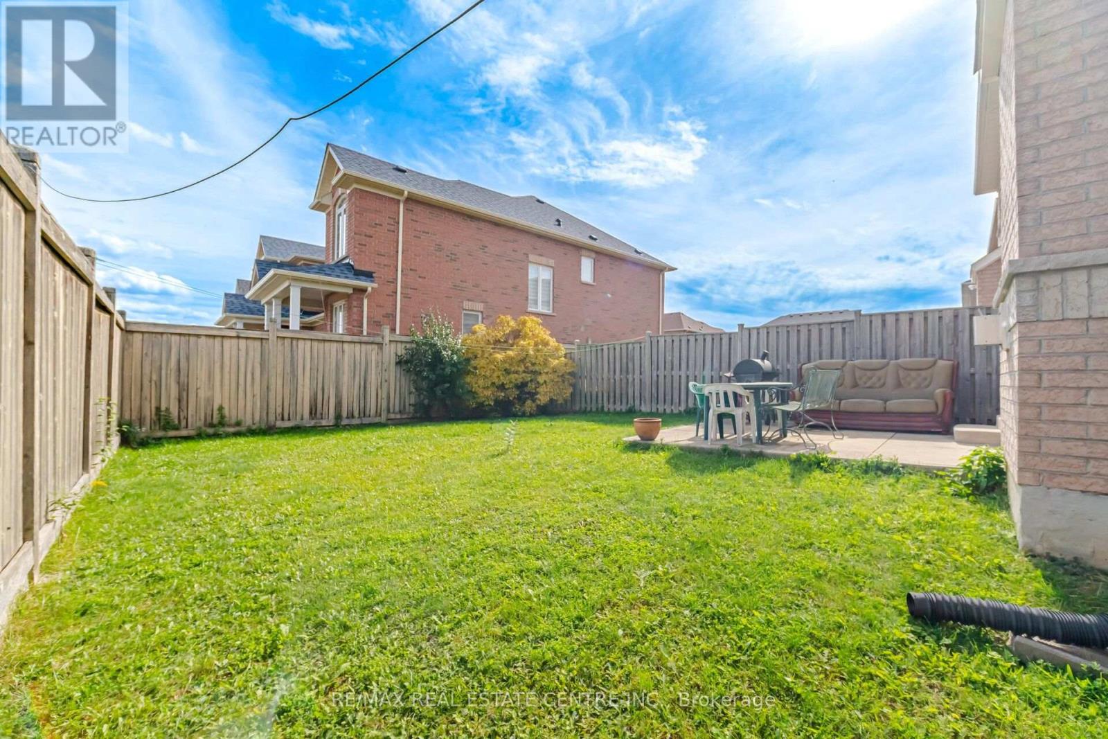 65 Connolly Crescent Property Photo 43