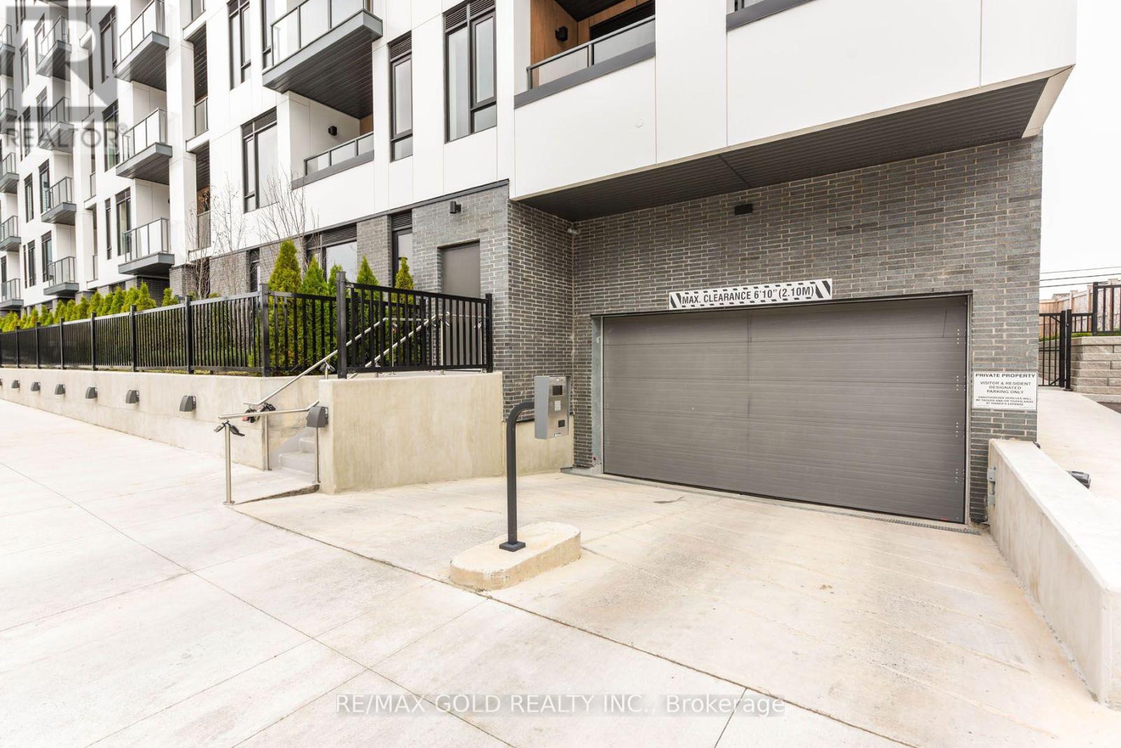 514 - 1440 Clarriage Court Property Photo 2