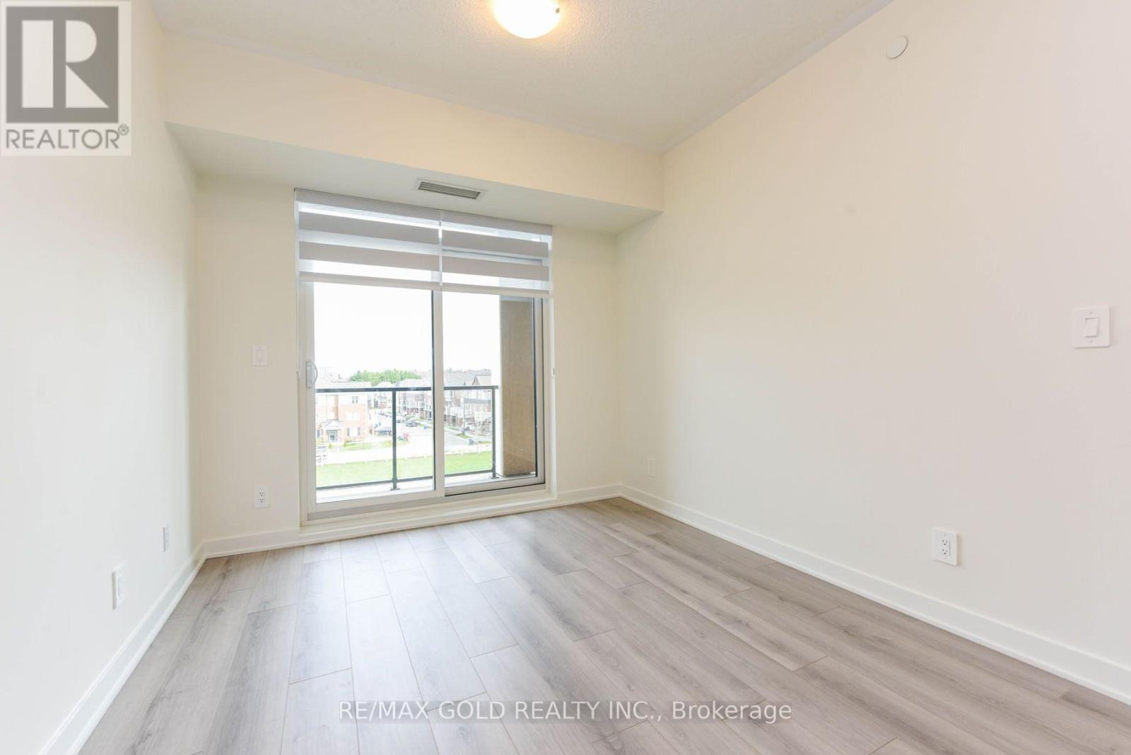 514 - 1440 Clarriage Court Property Photo 11