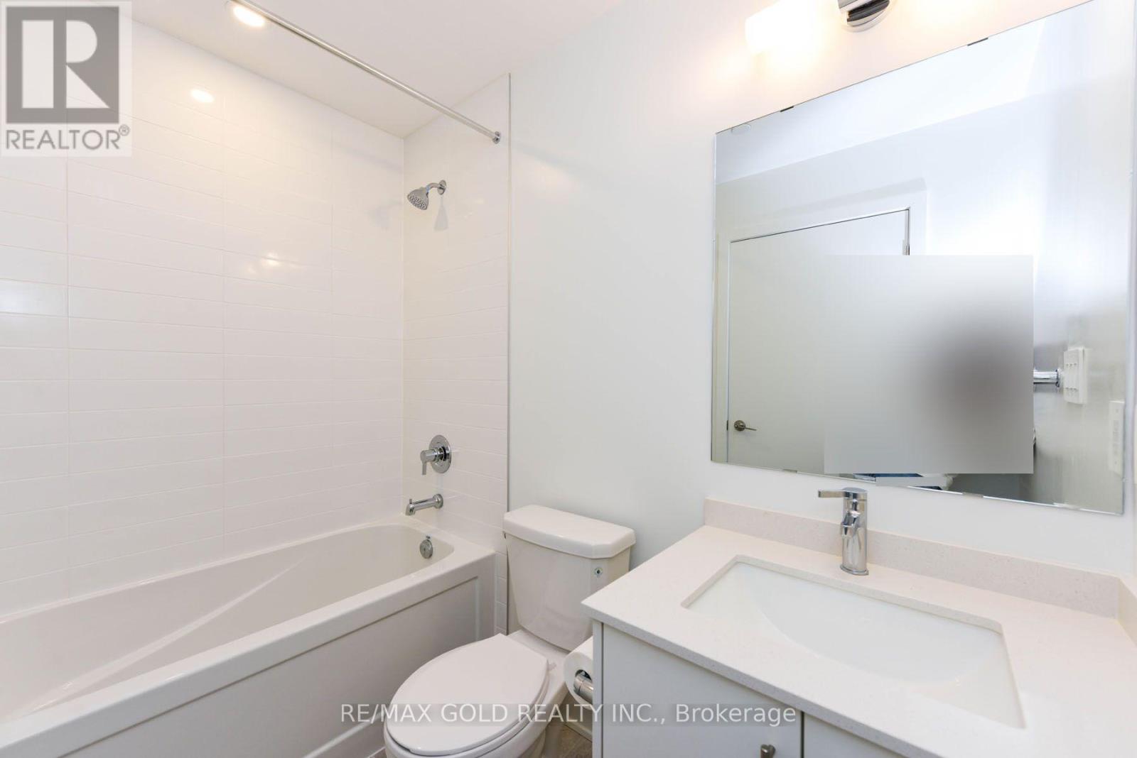 514 - 1440 Clarriage Court Property Photo 13