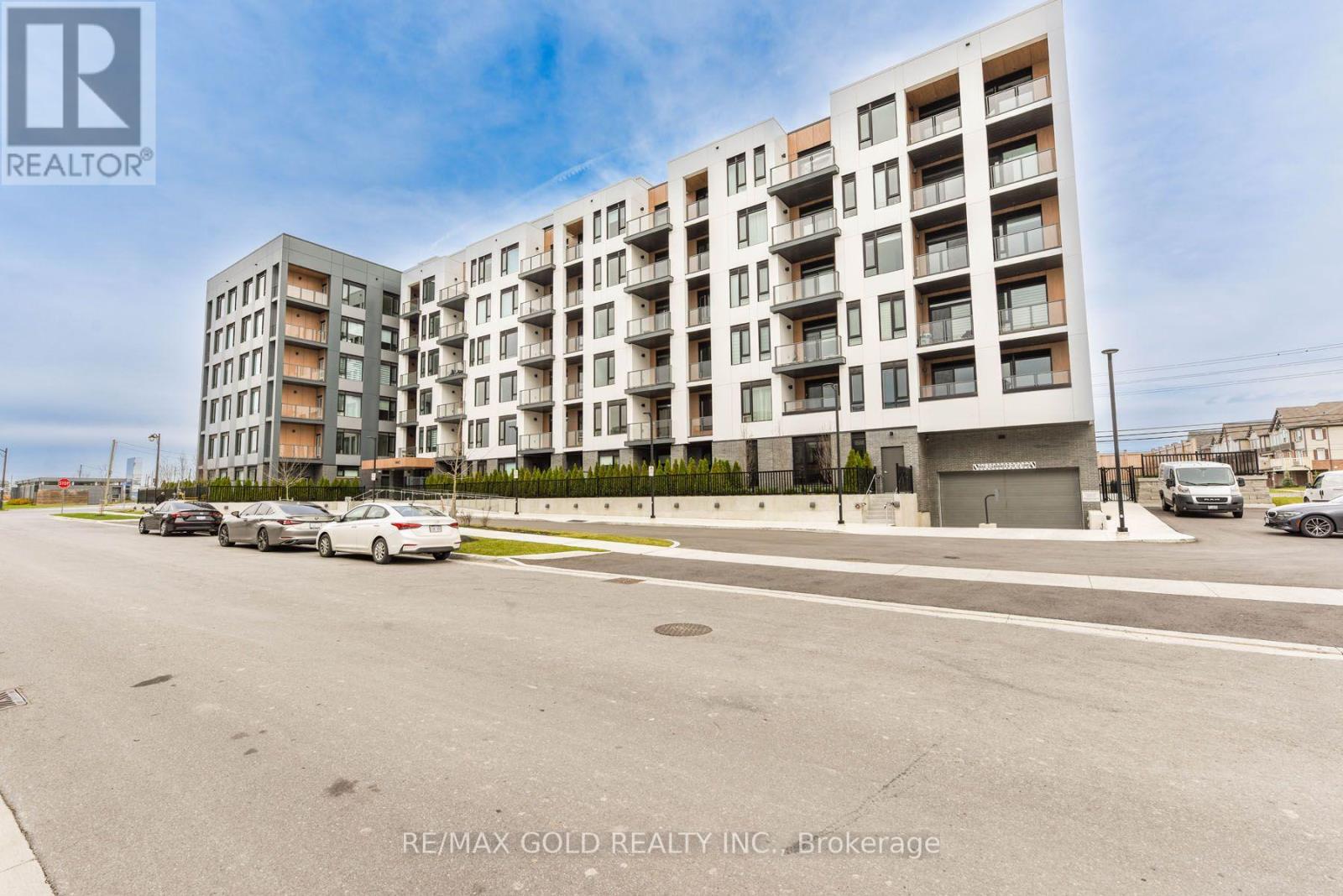 514 - 1440 Clarriage Court Property Photo 18