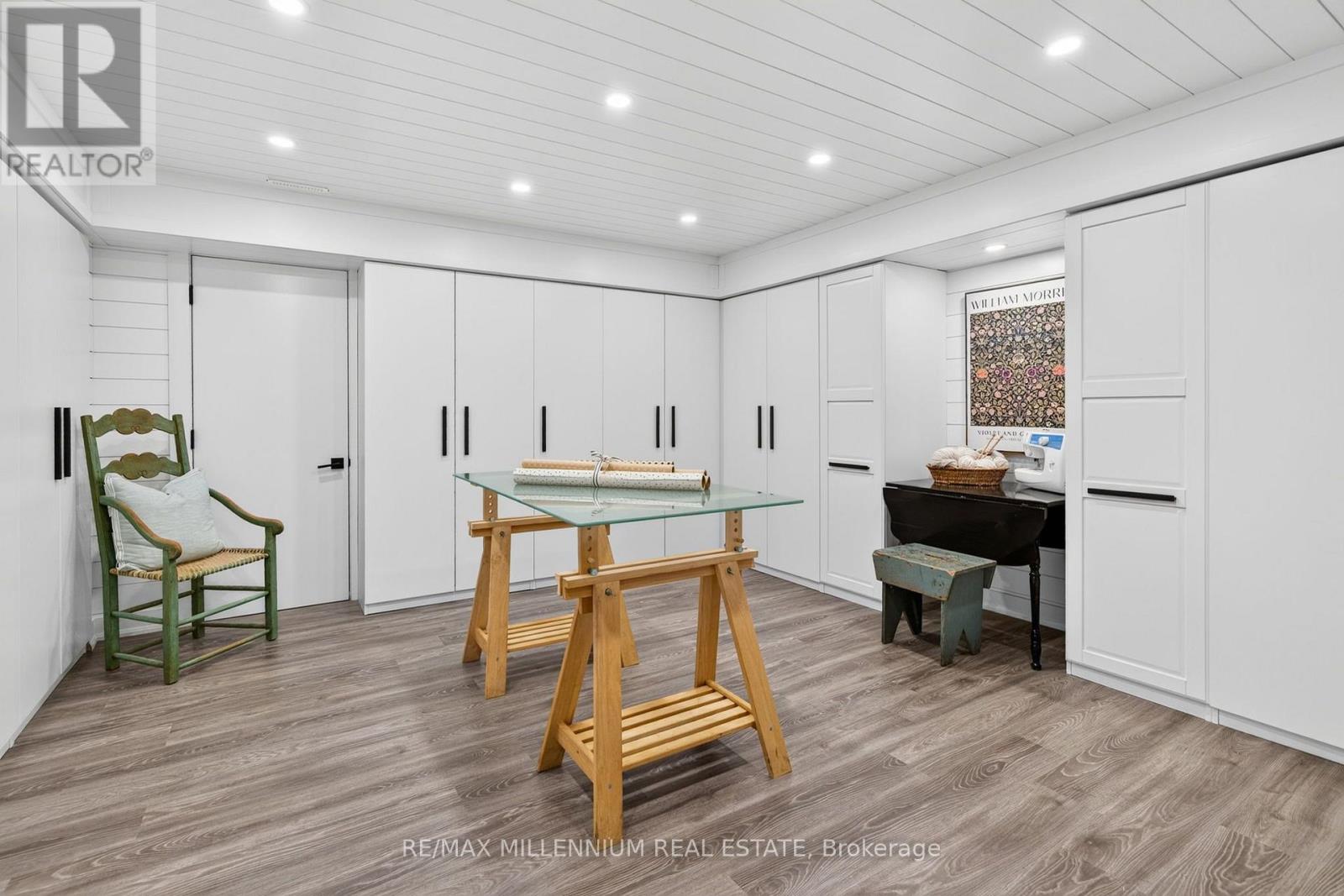 7196 Mcniven Road Property Photo 23