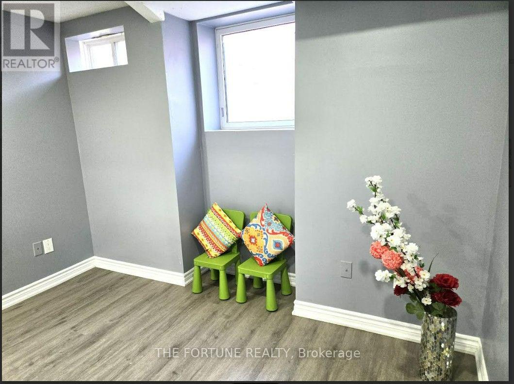 18 Saint Eugene Street Property Photo 6
