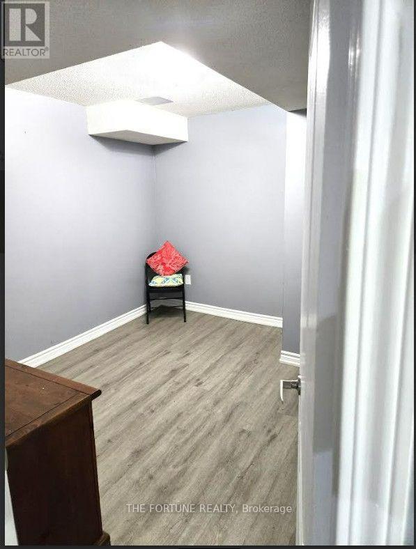 18 Saint Eugene Street Property Photo 8