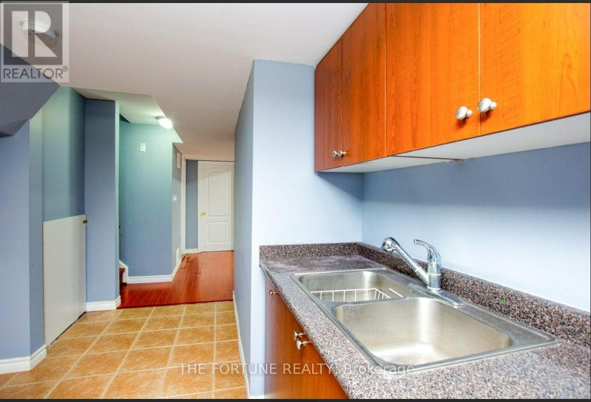 18 Saint Eugene Street Property Photo 11