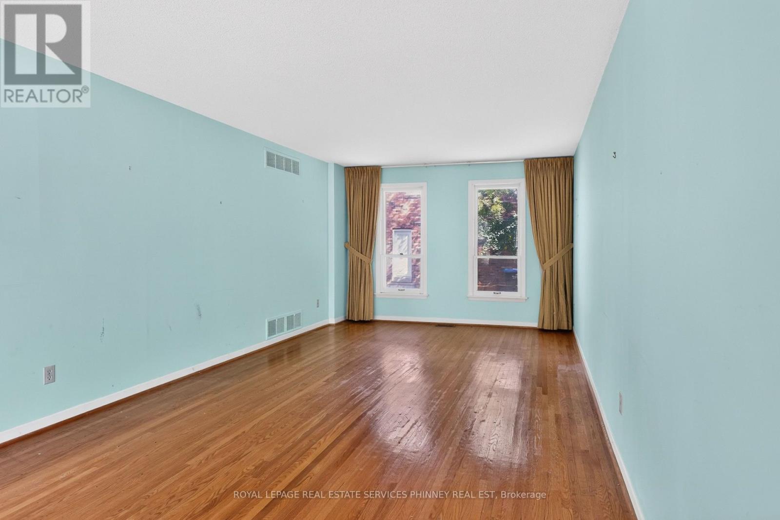 1353 Bunsden Avenue Property Photo 7