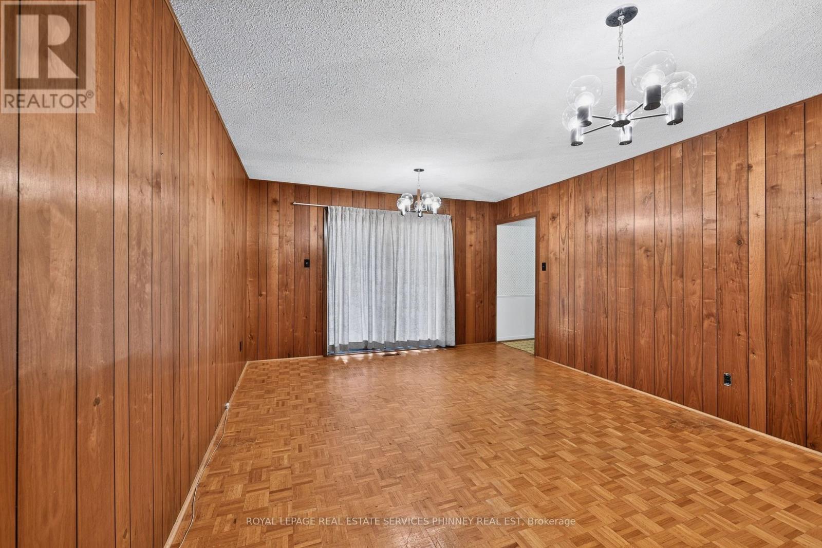 1353 Bunsden Avenue Property Photo 11