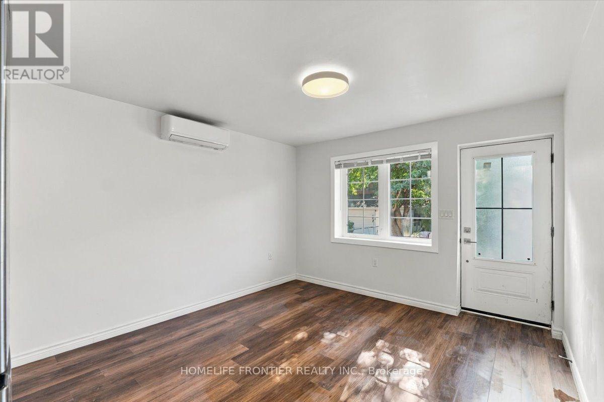 Unit 3 - 99 Regent Road Property Photo 4