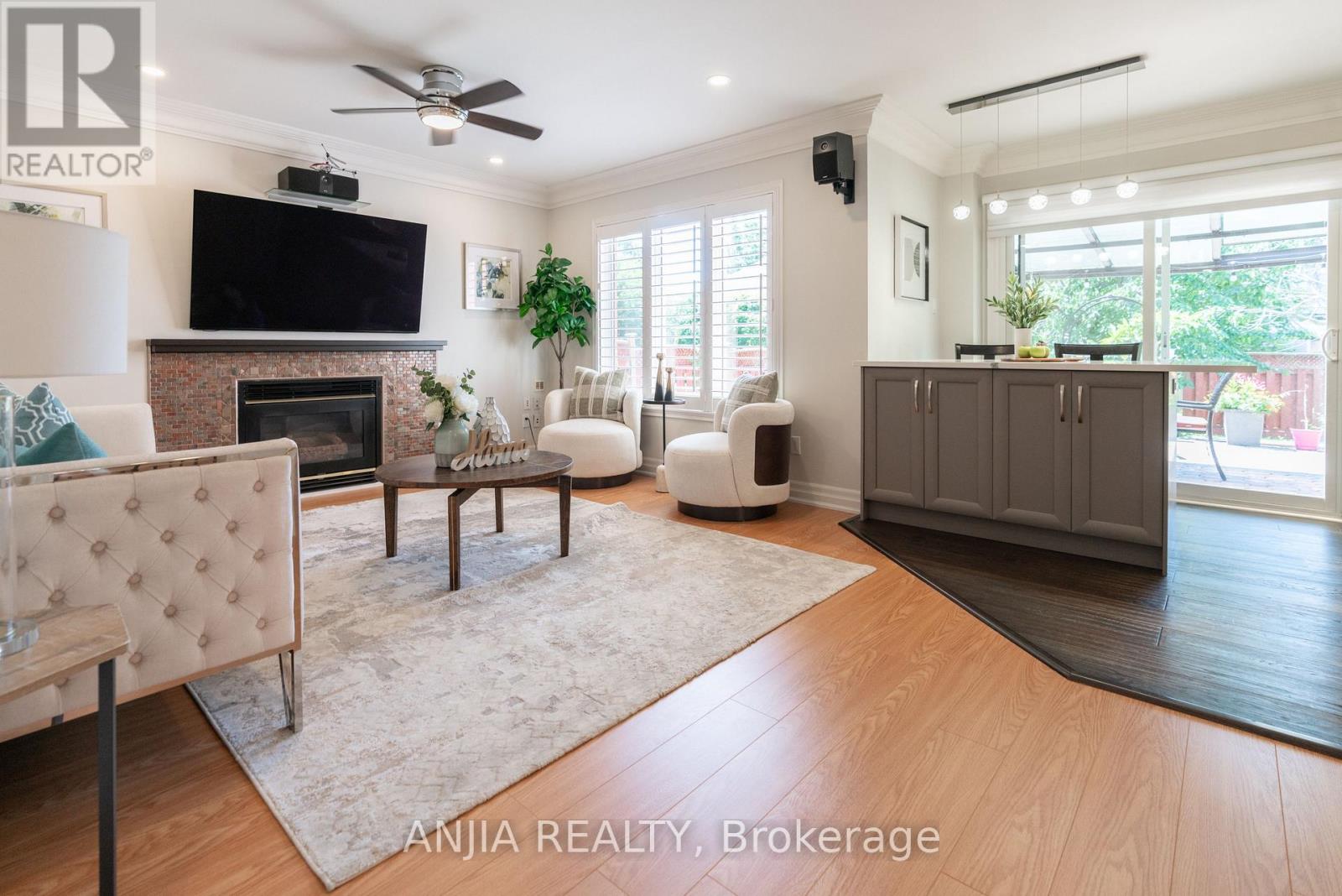 2410 Eden Valley Drive Property Photo 11