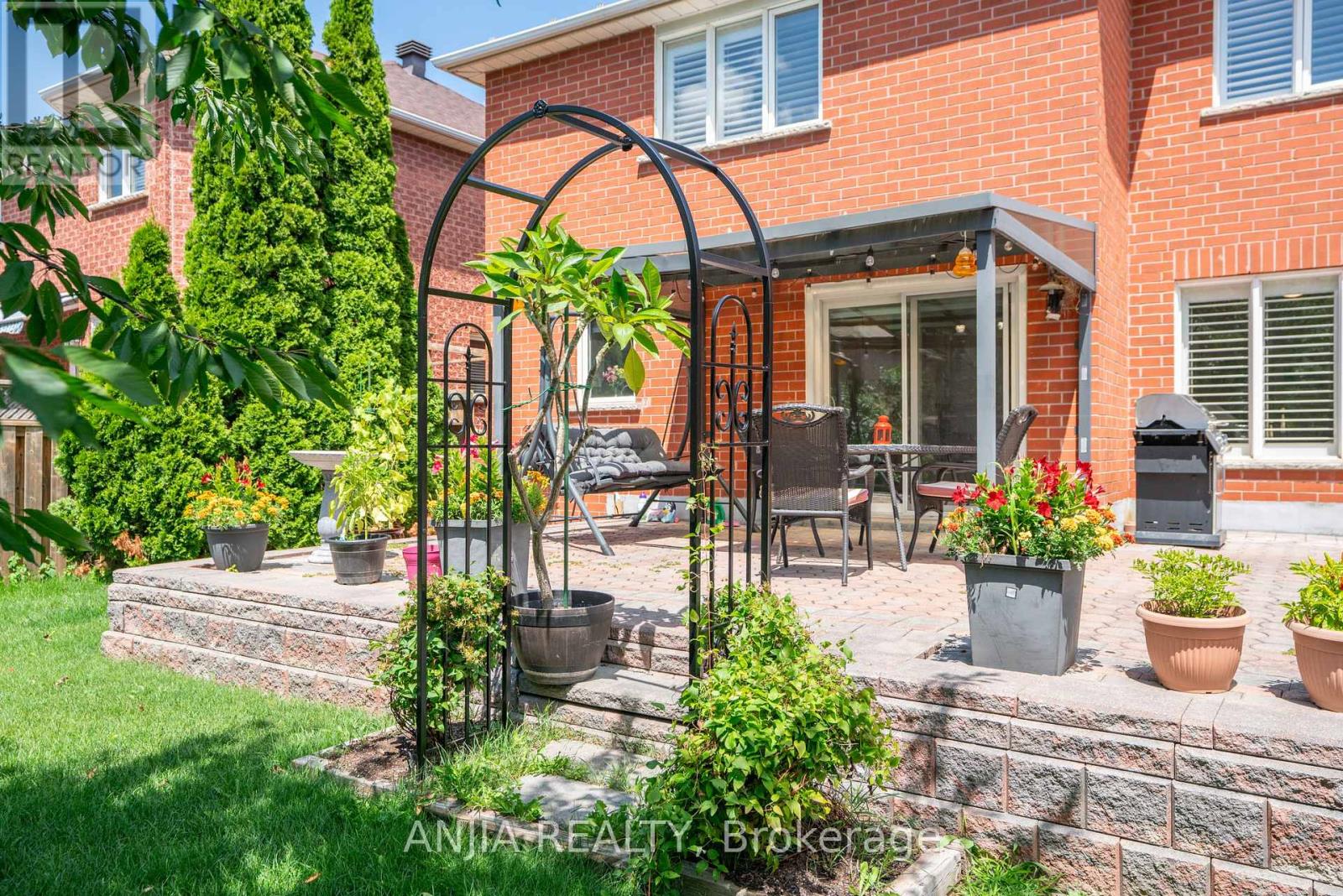 2410 Eden Valley Drive Property Photo 35