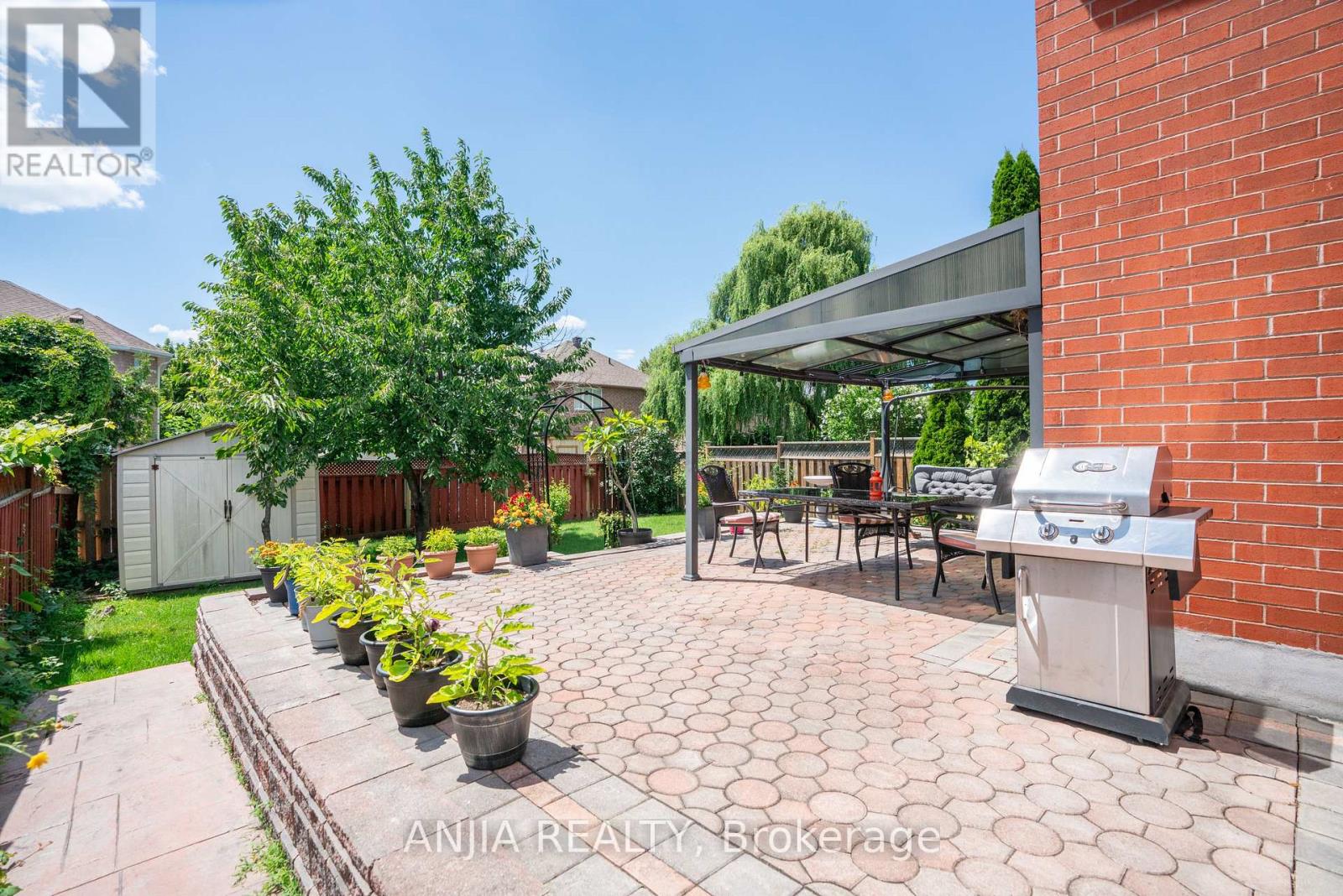 2410 Eden Valley Drive Property Photo 38