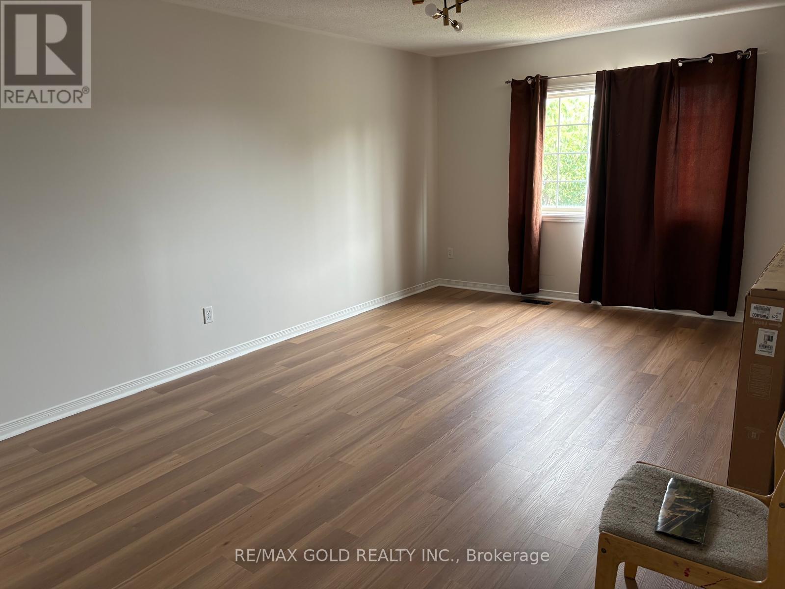 10 Irene Crescent Property Photo 5