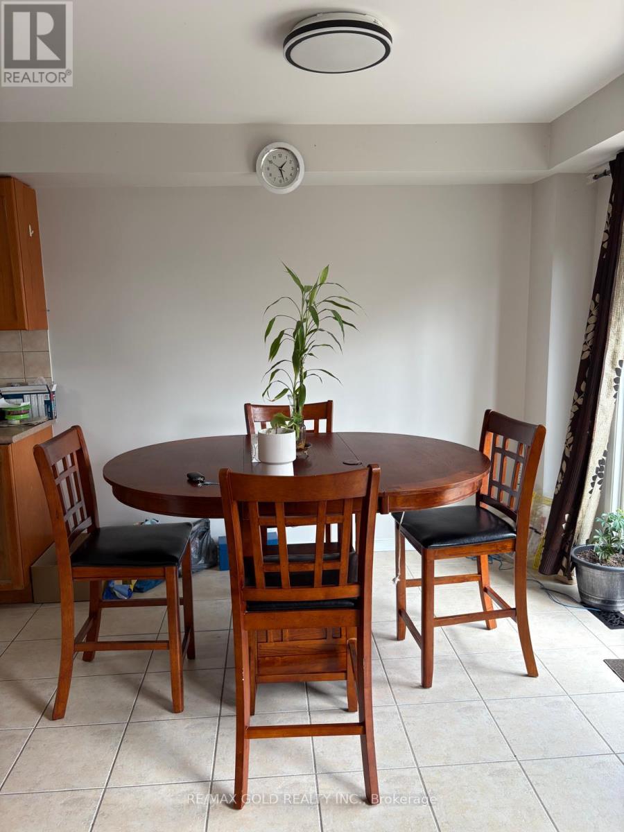 10 Irene Crescent Property Photo 11