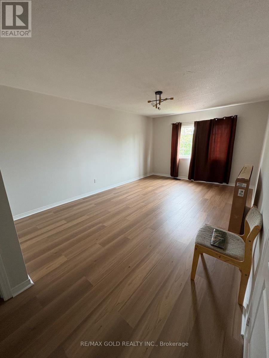 10 Irene Crescent Property Photo 12